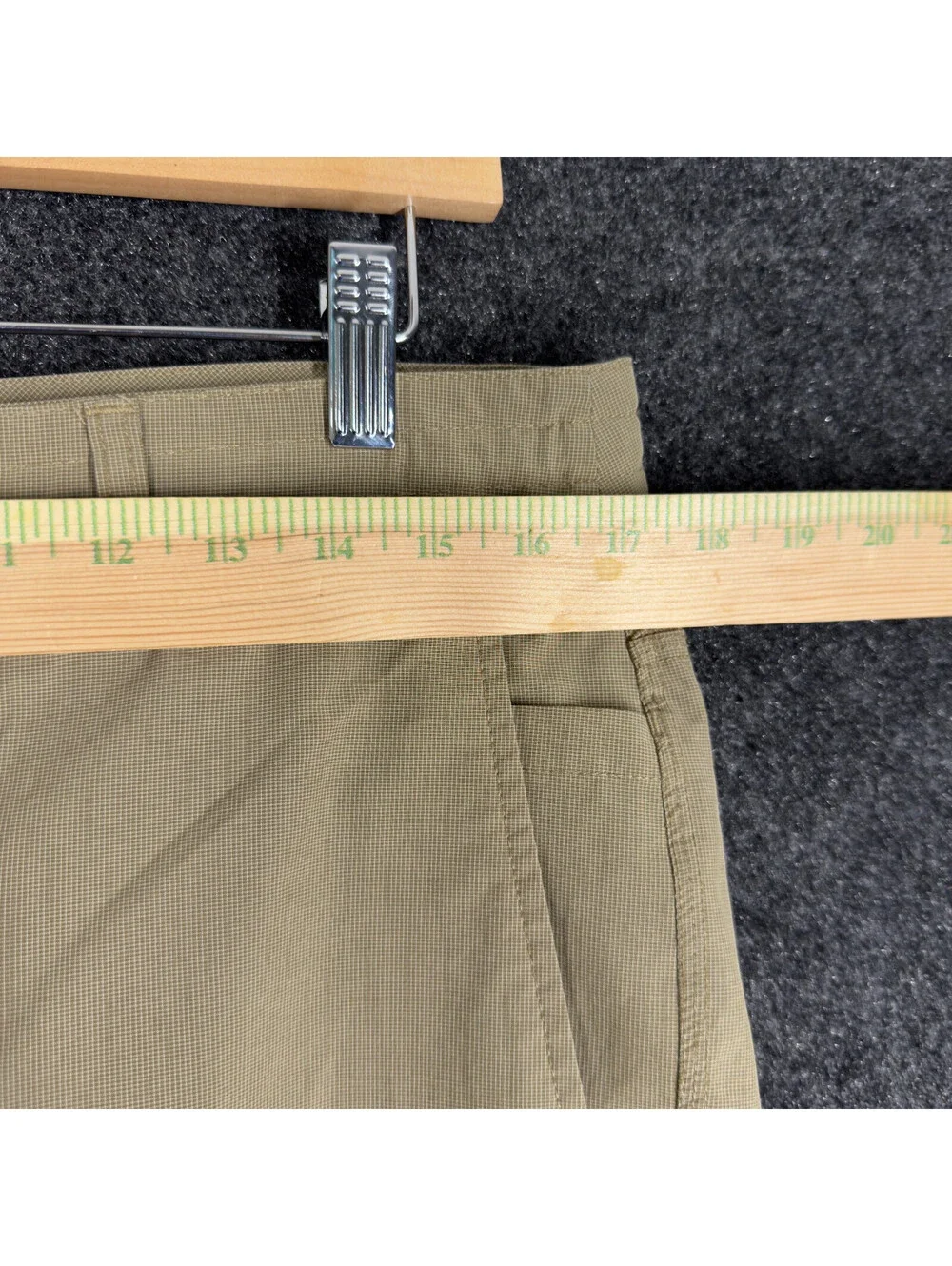 O'Neill Cargo Shorts Men 32 Brown Mid Rise Pockets Stretch Flat Front Regular